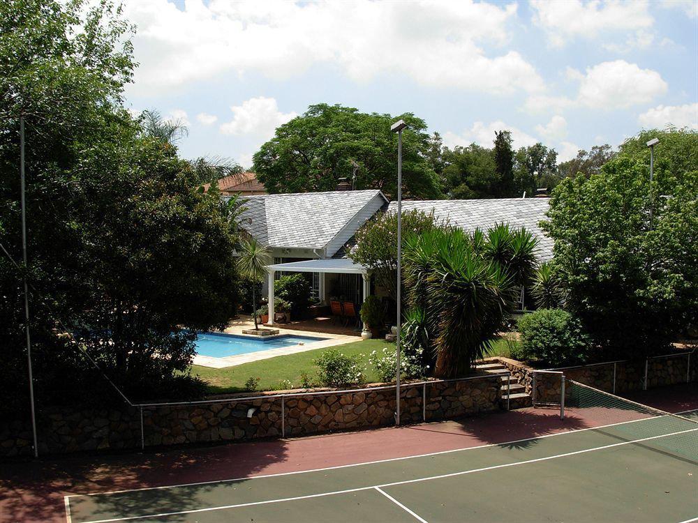 Liongate Bed And Breakfast Edenvale Exterior photo
